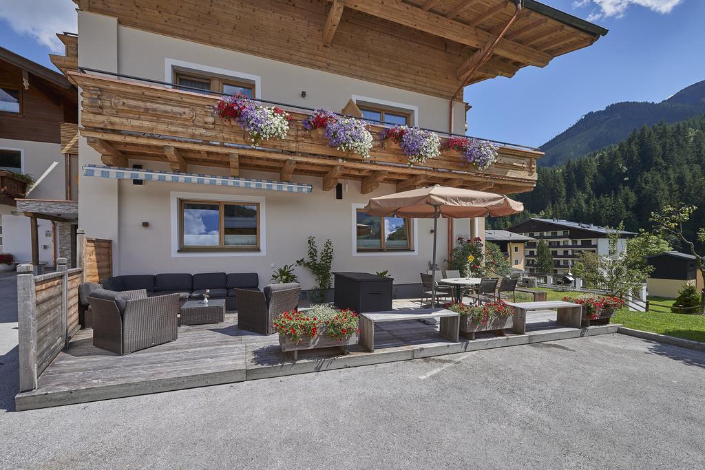 Pension Gabi Saalbach-Hinterglemm Exterior photo
